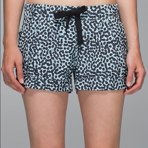 lululemon athletica Pants - Lululemon Breakaway Shorts